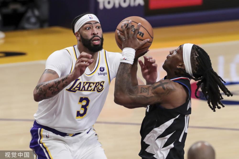 场比赛中展 场比赛中展