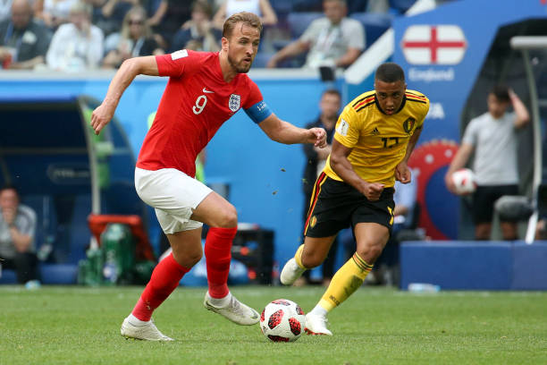 般小心翼翼 般小心翼翼